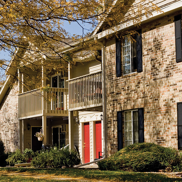 Bridlewood-Exterior-5.jpg Bridlewood-Exterior-5.jpg